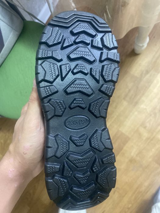 Женские кросовки новые