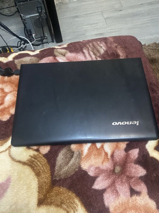 Ноутбук Lenovo для учебы или работы.