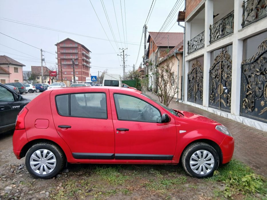 Dacia Sandero an 2009 recent adusa