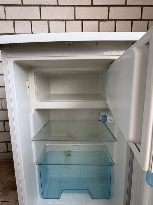 Холодильник маленький