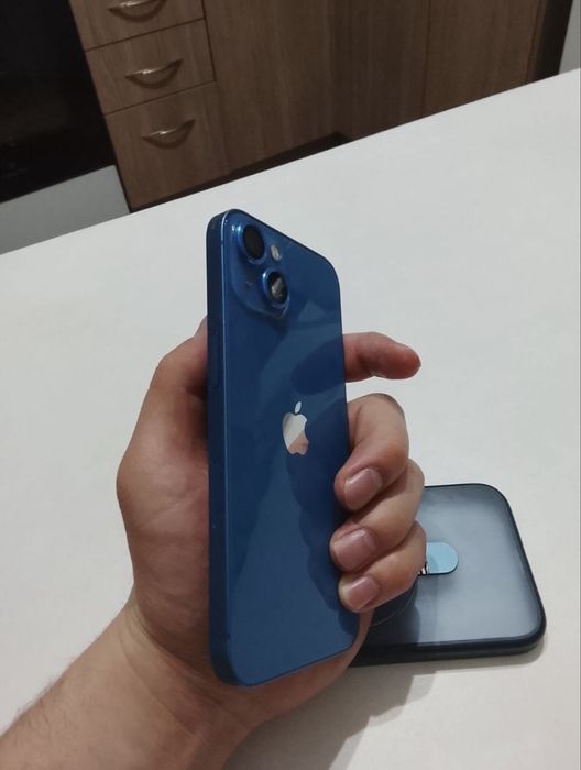 Продается iPhone 13 256 gb