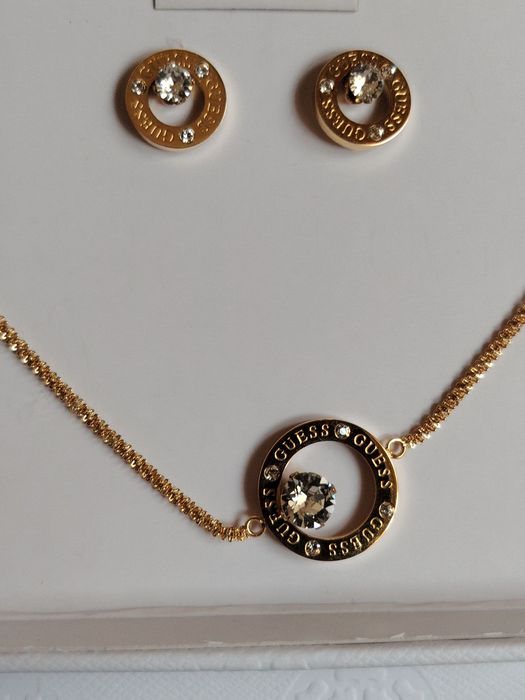 Комплект Guess колие и обици