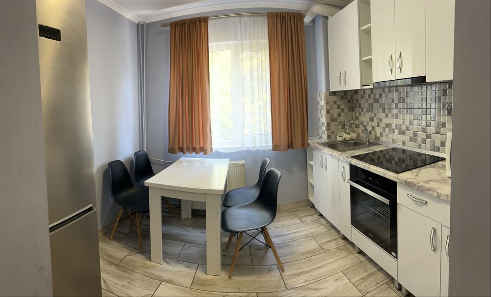 Apartament 3 camere , spartacus