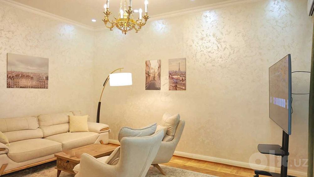 3-комн. с евроремонтом в центре, ул. Шота Руставели, свой паркинг