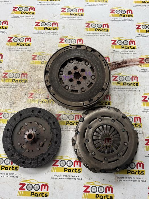 Volanta kit ambreaj complet 1,2 benzina Peugeot 308 2008 3008 Citroen