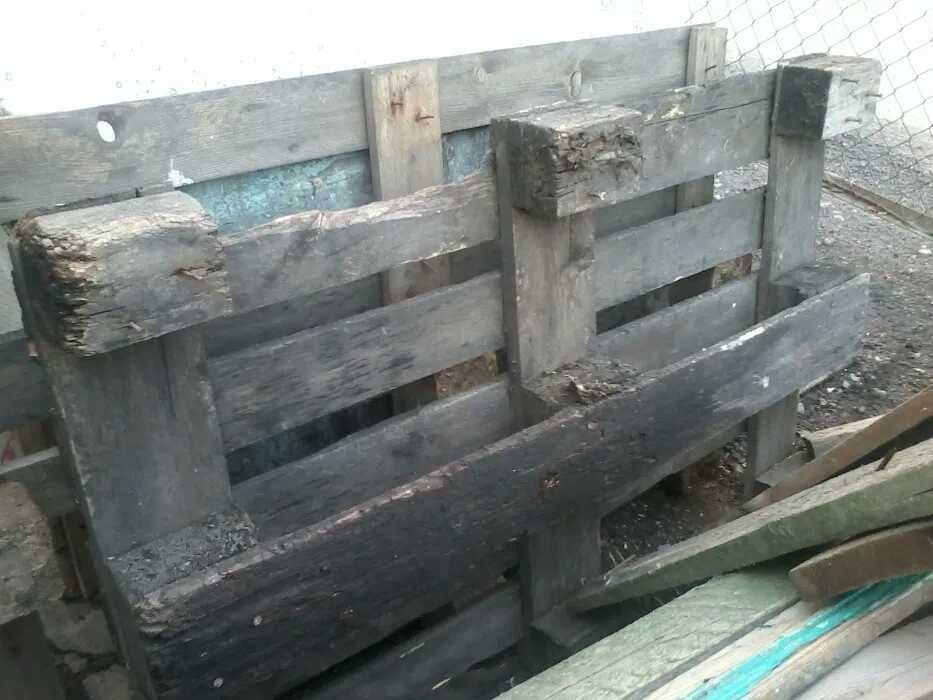 Продам дрова дешево  3 куба  (для бани)