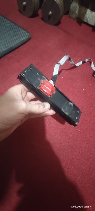 Pioneer carizzerra. Arginal. Sotiladi 400.000 som shlift chiqarilgan.