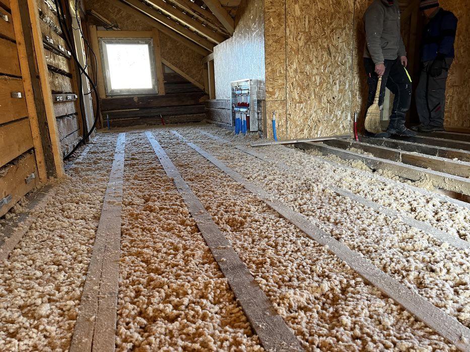 Izolații naturale cu lână de lemn,pompabila cu presiune!