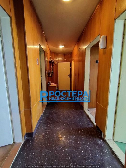 Продава се Четиристаен апартамент в Търговище, Запад 1 - 92 кв.м за 915 €/кв.м - Снимка #11