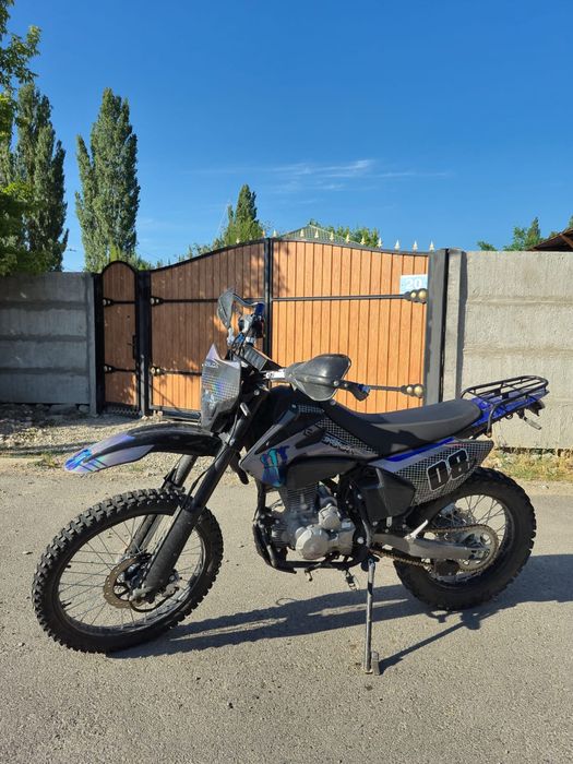 Спортивный мотоцикл Enduro
