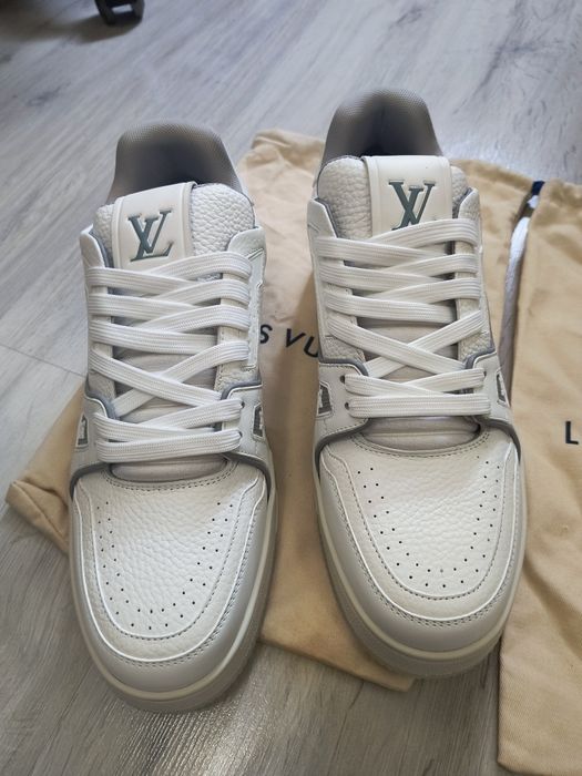 Louis Vuitton trainers white 44