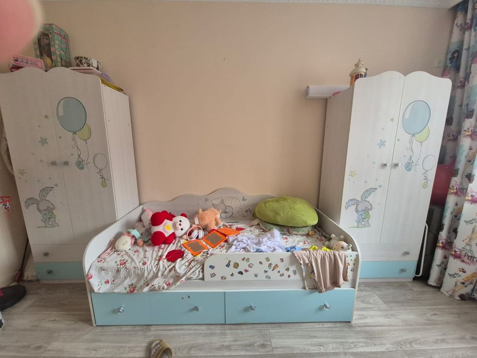 Продам спальный дет.гарнитур