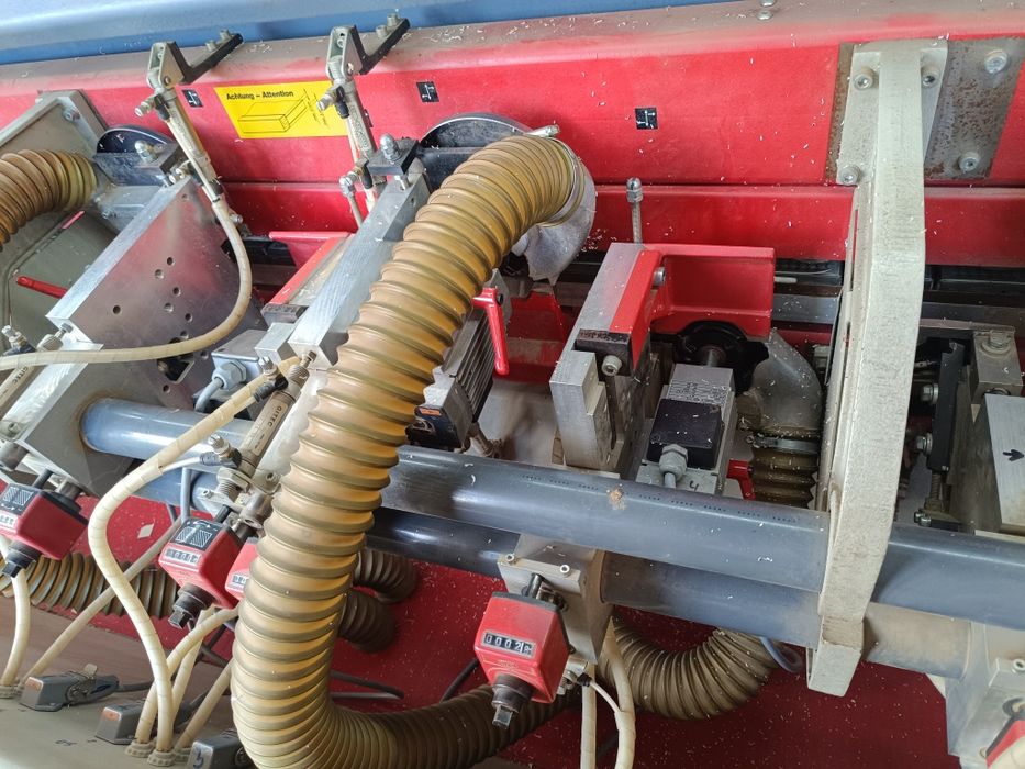 Продавам кантираща машина