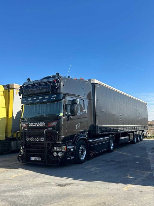 Влекач Scania R520