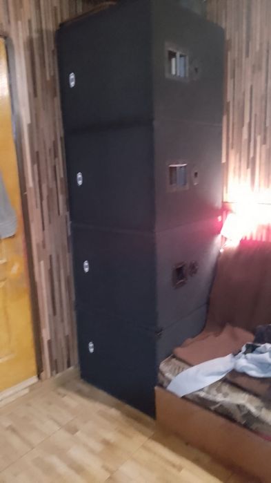 Vând 2 bași pe 18, clone Dynacord