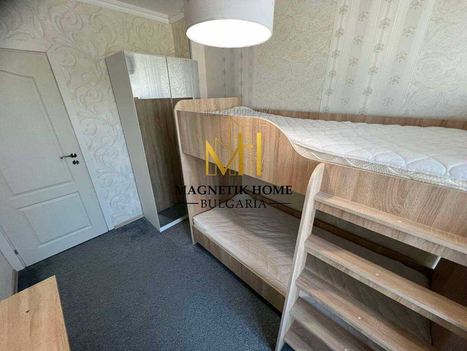 Дава се под наем Тристаен апартамент в Бургас, Център - 105 кв.м за 918 € - Снимка #11