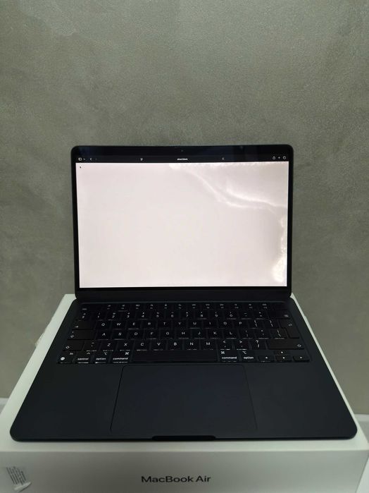 Apple MacBook Air 13” M3 / 8GB RAM / 256GB SSD / Midnight — миниатюра 5