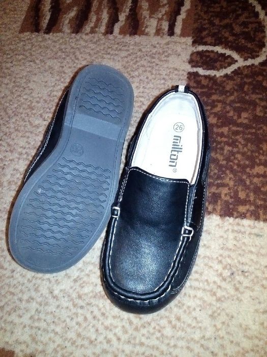 продам детские макасины