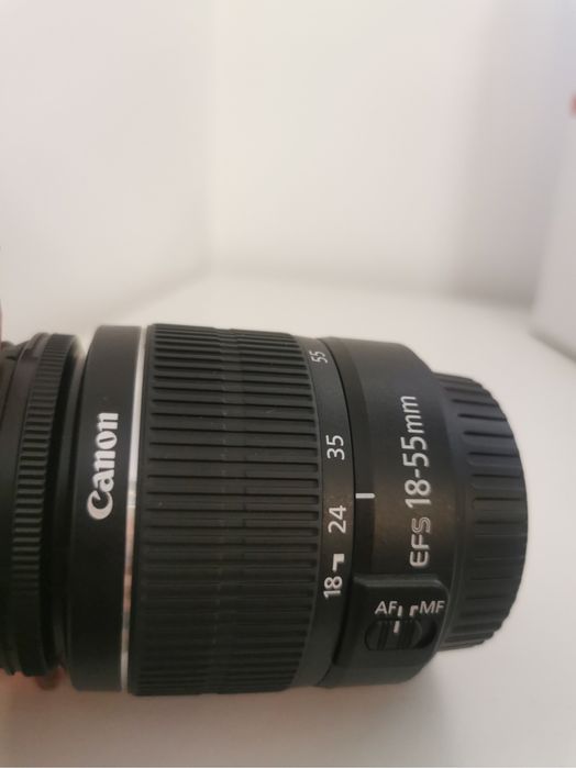 Aparat foto Canon DSLR
