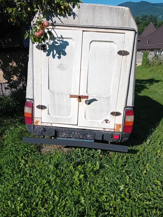 Vând Dacia papuc pentru piese