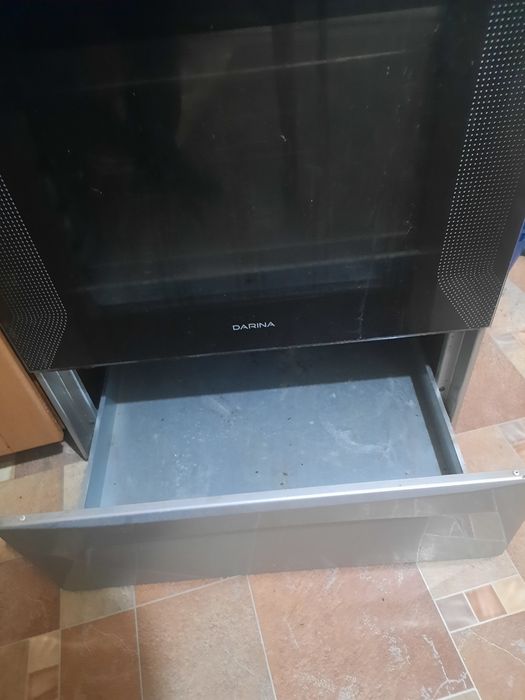 Продам газ плиту