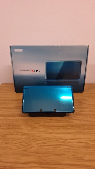 Nintendo 3DS,  Modat, 1500 jocuri, 20-în-1, gata de joacă + Online