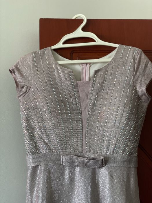 платье на выход, нарядное, красивое, 1 раз одето