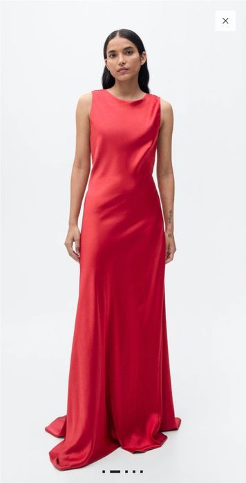 Rochie satinata cu spatele deschis