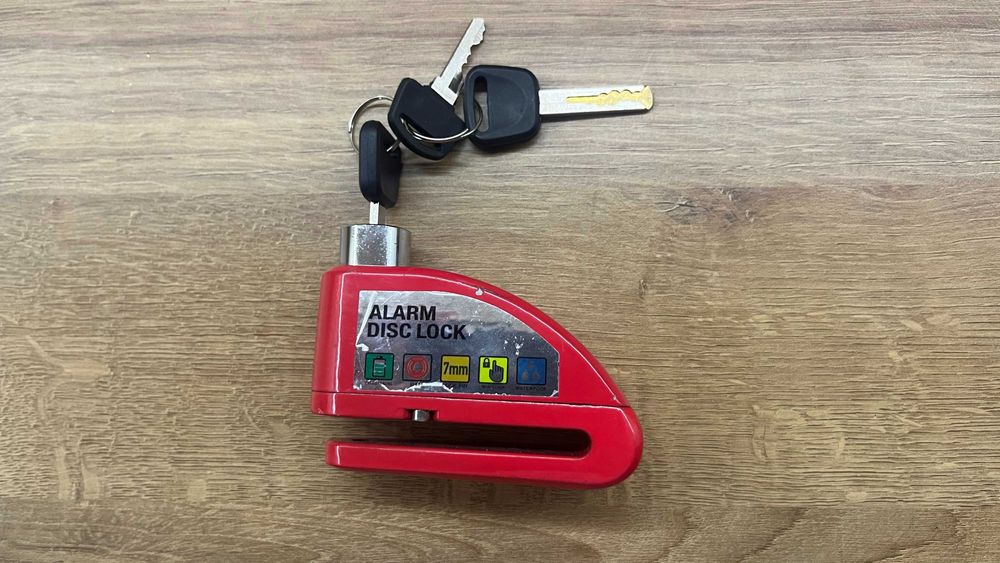 Дисково заключване / Катинар с аларма за тротинетка , велосипед, мотор