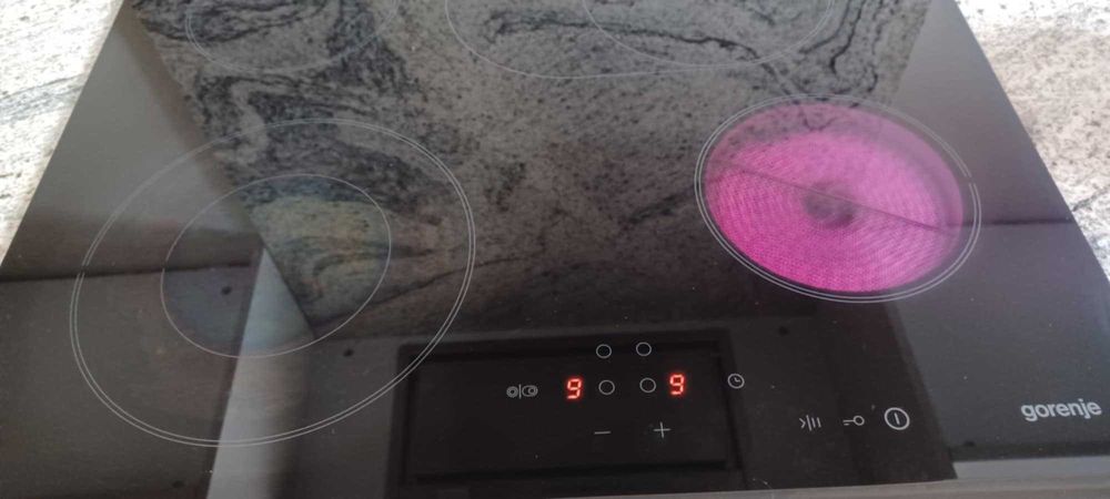 стъклокерамичен котлон GORENIE