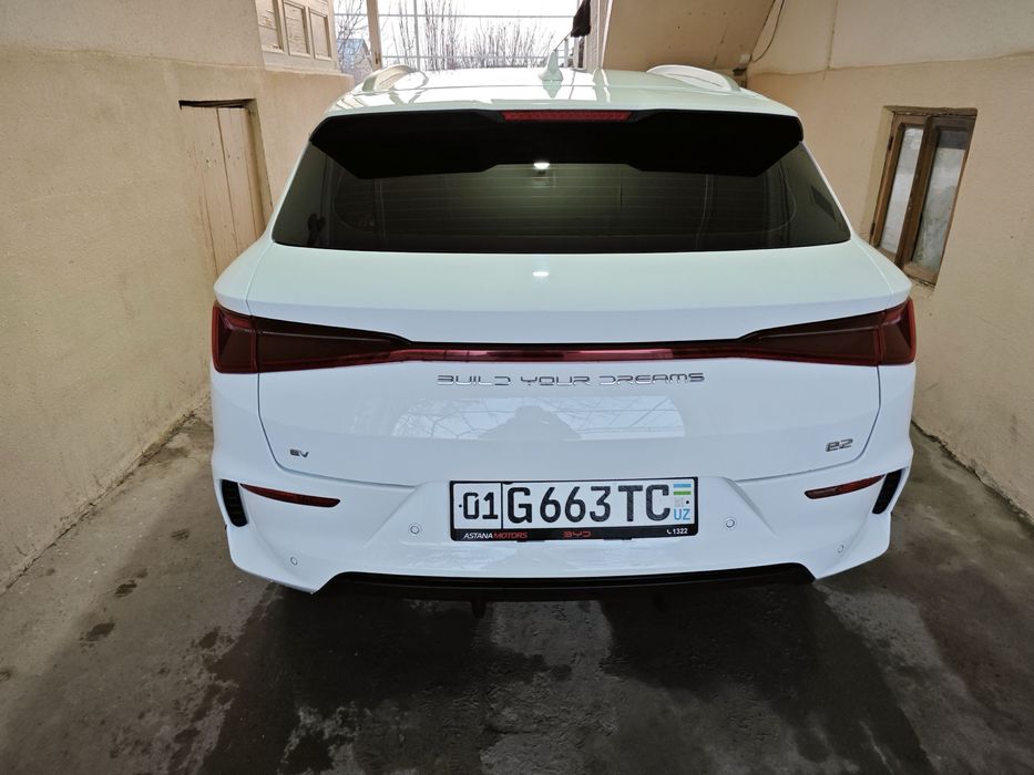 Byd E2 arenda nasiya savdo beriladi