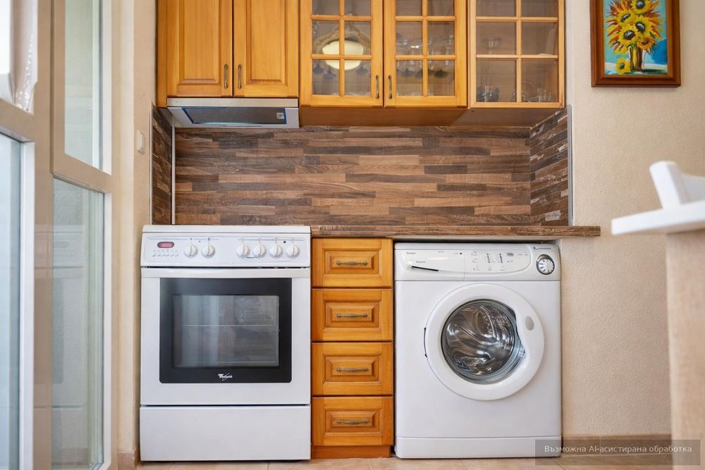 Дава се под наем Тристаен апартамент в Варна, Левски - 70 кв.м за 550 € - Снимка #2