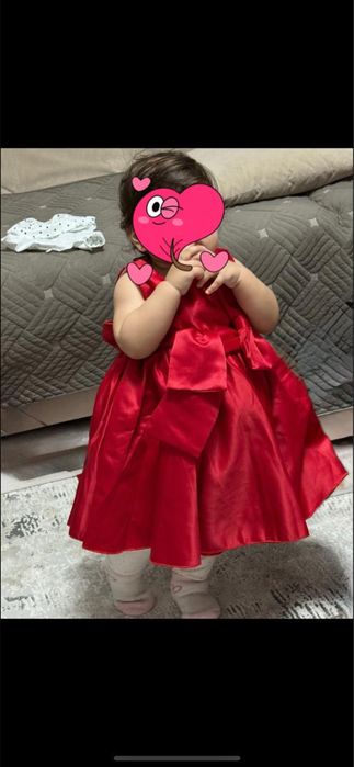 Продам платья для девочки 1 года