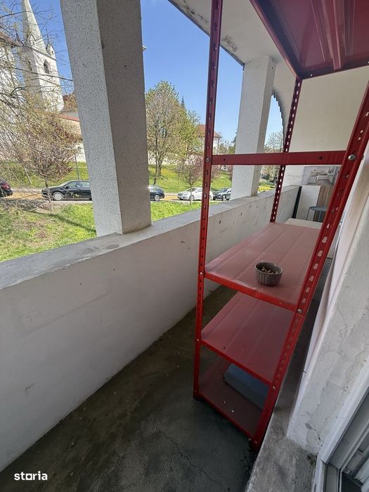 Se ofera spre inchiriere spatiu comercial/pentru birouri