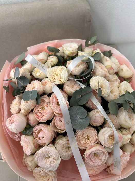 Пионовидный видные кустовые розы