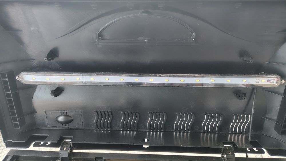 Vând acvariu pești 60 litri sau hamsteri (cușcă hamsteri).