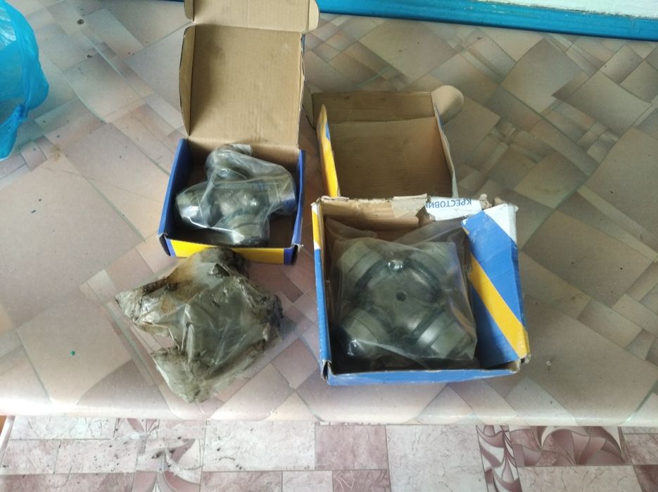Продам головку , шатун ,крестовины