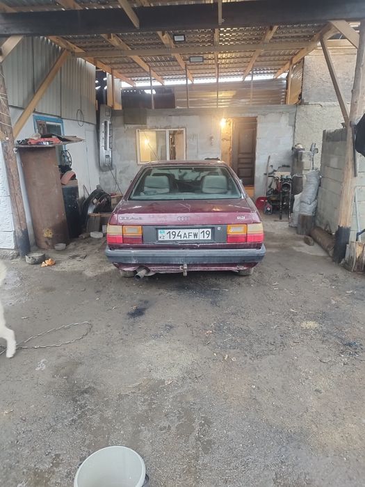 Ауди100 2.3об 89год