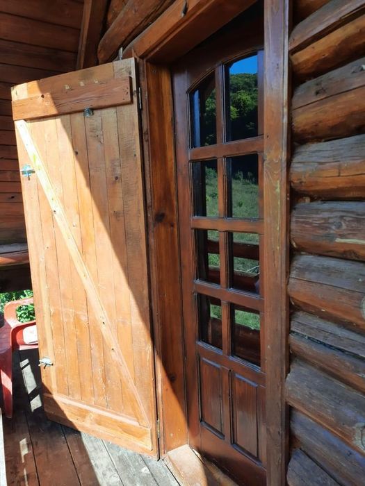 Pentru relocare: Casă din lemn rotund 60mp P+M+balcon