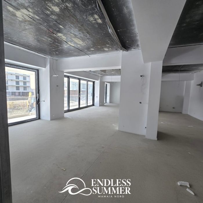 Vand Spatiu Comercial in Mamaia Nord