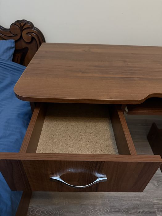 Письменный стол для учебы