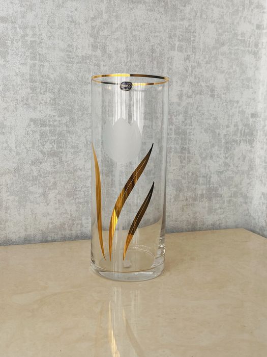 Ваза для цветов, высокая