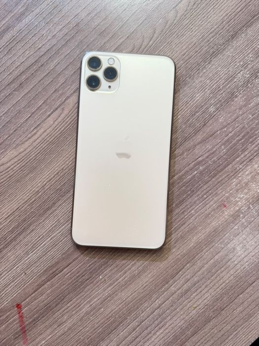 Продам Iphone 11 pro max