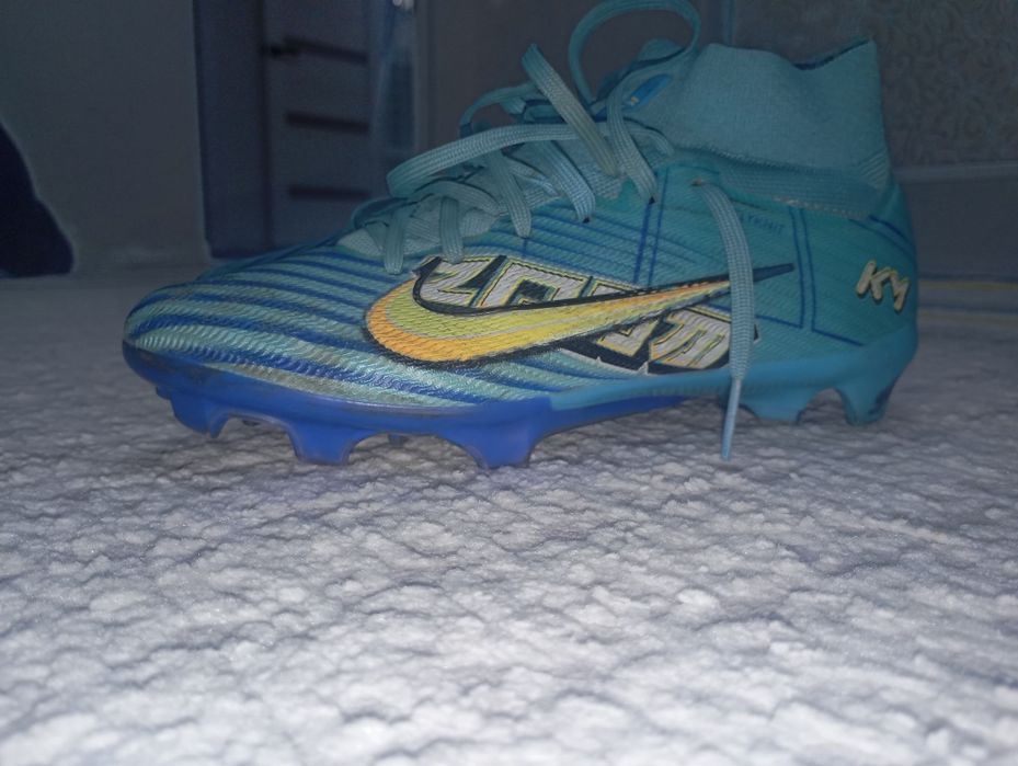 Бутсы айр зум продам