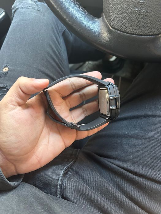 Луксозен часовник Hublot – спортно-елегантен модел