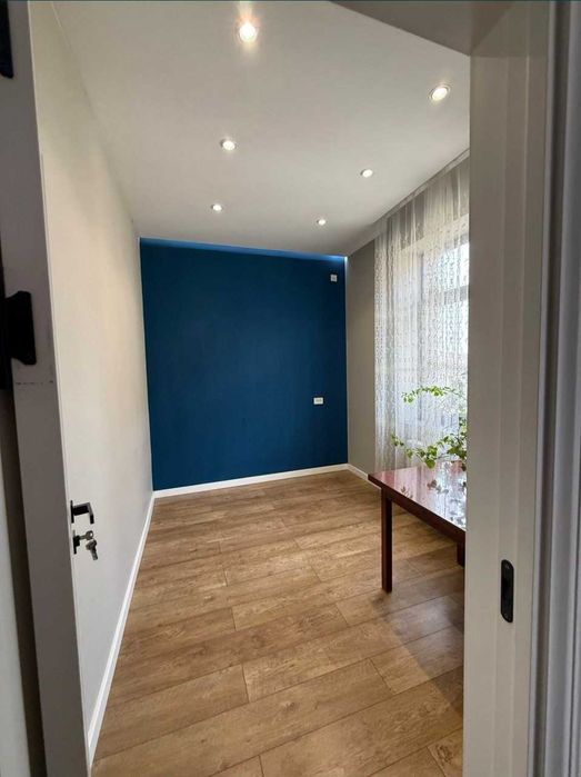 Новостройка 3/4/7 под ключ квартира срочно продается: Эко базар