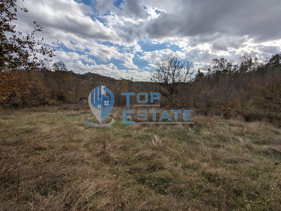 Къща с голям двор в село Вонеща вода