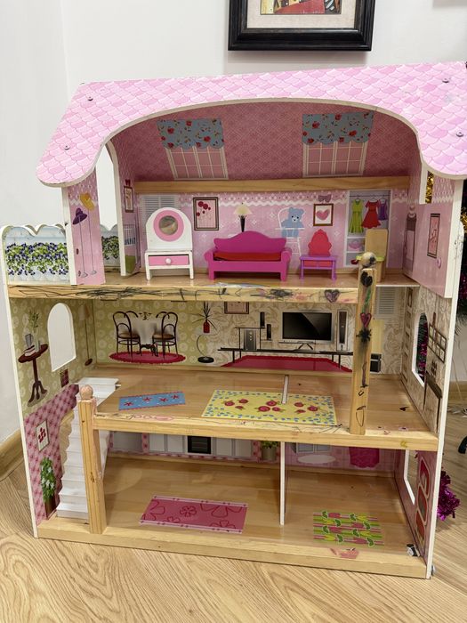 Кукольный домик