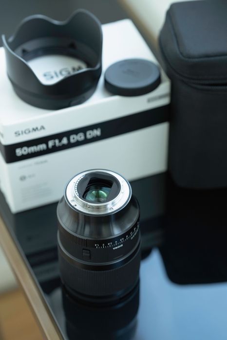 Sony Alpha 7RIII A si Sigma 50mm F1.4 DG DN Art Sony FE MKII