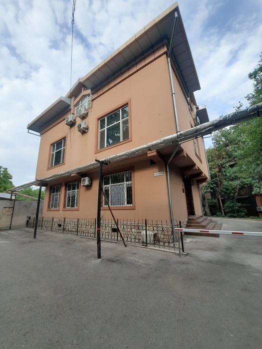 Аренда офиса 116м2 в Центре / Ц-1, Корзинка, кафе Bibigon